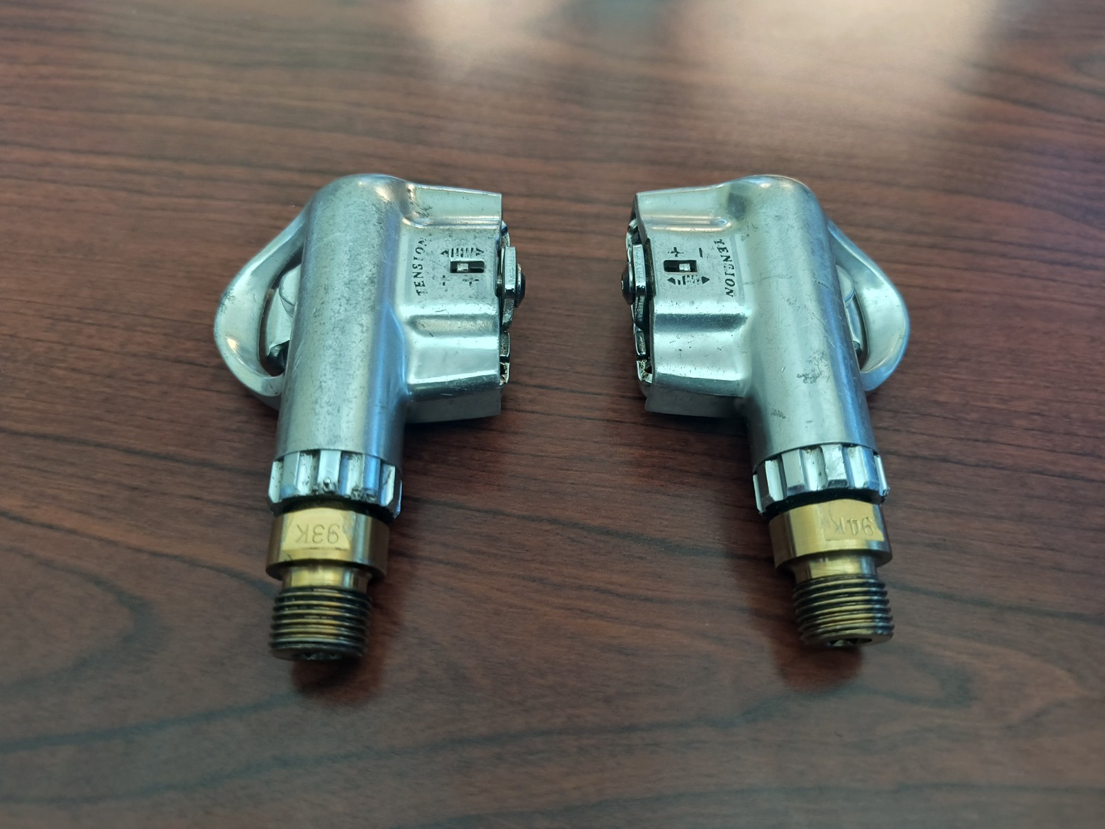 Vintage Nashbar VP-161 Clipless Pedals, 9/16″, Silver/Gold Spindles