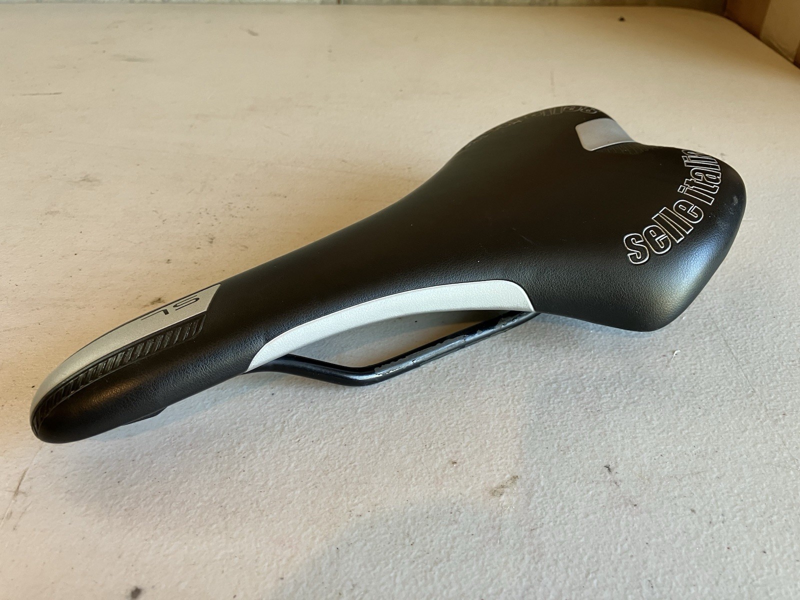 Selle Italia SL Composite Bicycle Saddle – Forged Alloy Rails 300 Grams