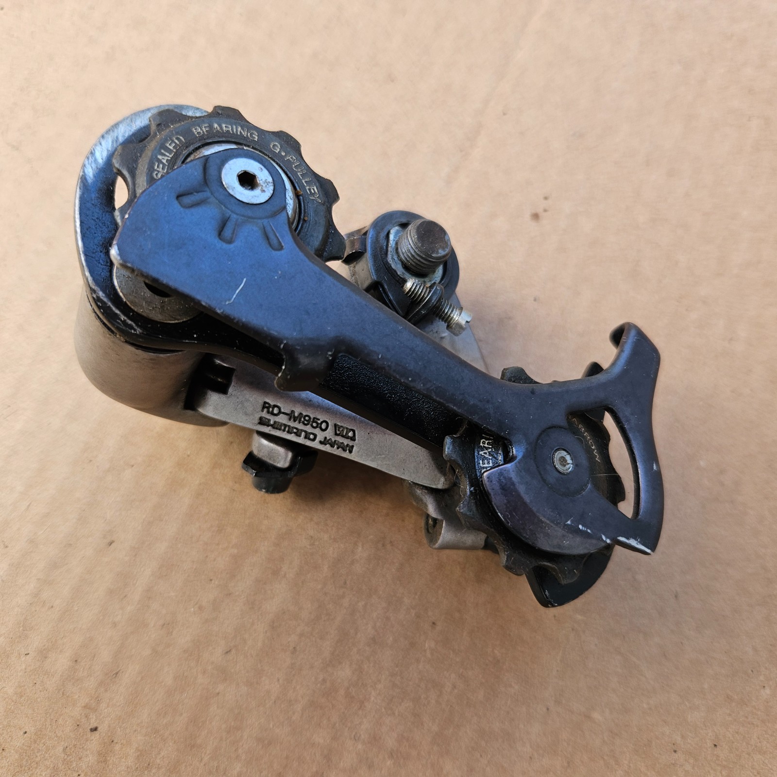 Shimano XTR 8 Speed Rear Derailleur Medium Cage RD-M950 Gray Japan