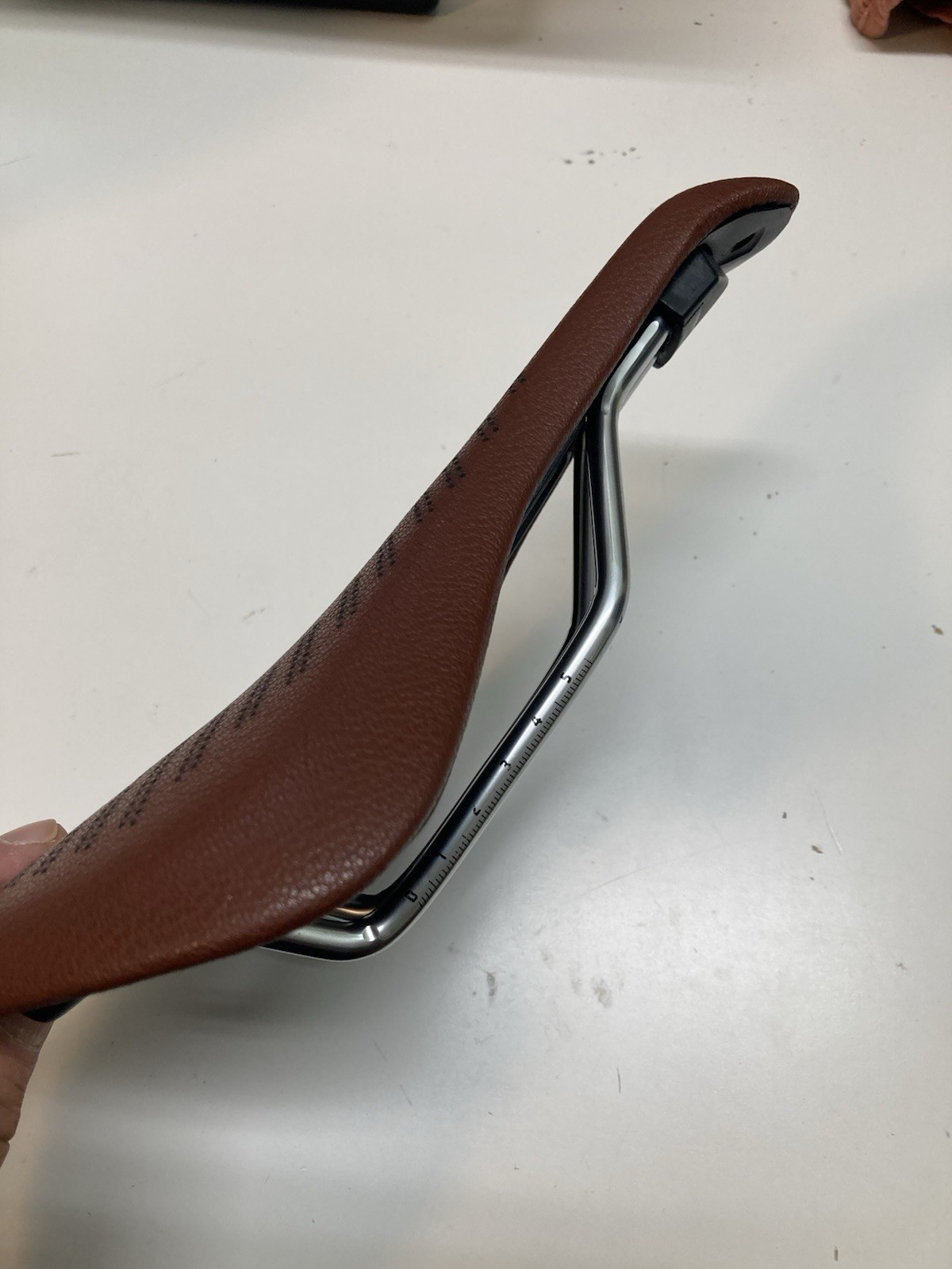 Brown leather saddle 160mm x 250mm road gravel mountain bike seat power short