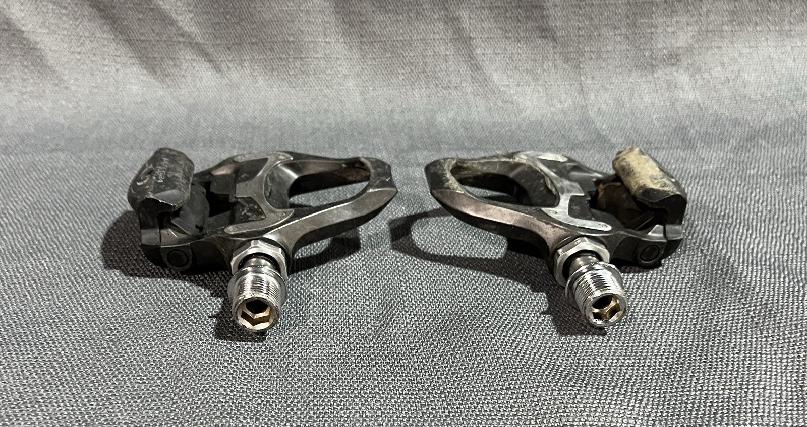 Shimano Ultegra PD-6700-C SPD-SL Carbon Pedals Clipless Single-Sided Road Bike