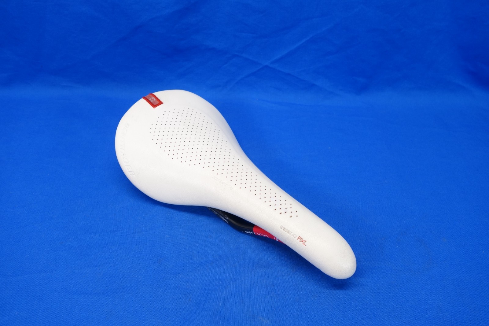 Bontrager Serano RXL 138mm Width Bike Saddle, Bicycle Seat, Carbon 7 x 10 Rails