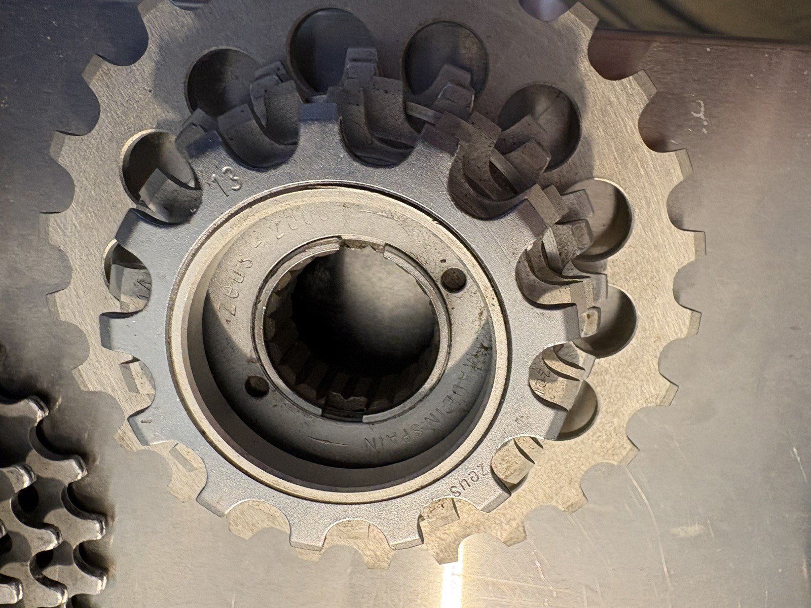 Zeus 2000 Alloy/Titanium Freewheel English Threaded