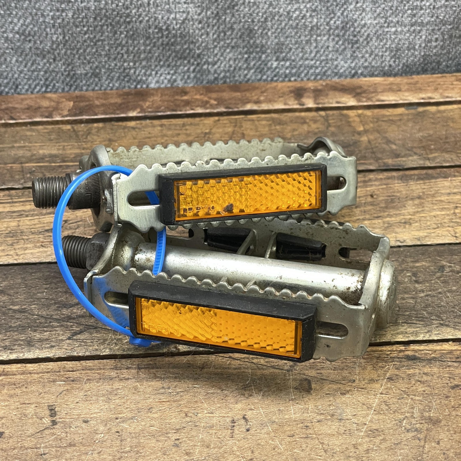 Vintage Schwinn Approved Rat Trap Pedals 1/2 Reflector Germany BMX Klunker