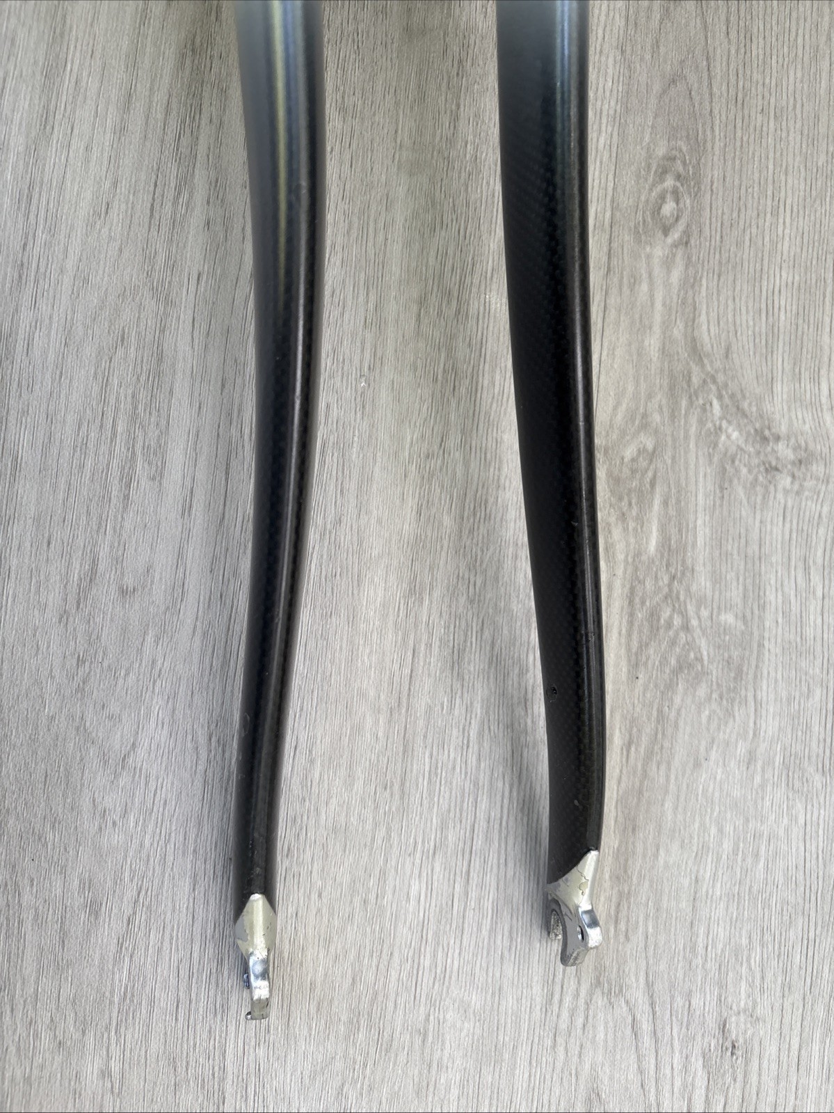 BONTRAGER CARBON FORK 700C 1 1/8 INCH STEEERER TUBE 245 MM STEERER