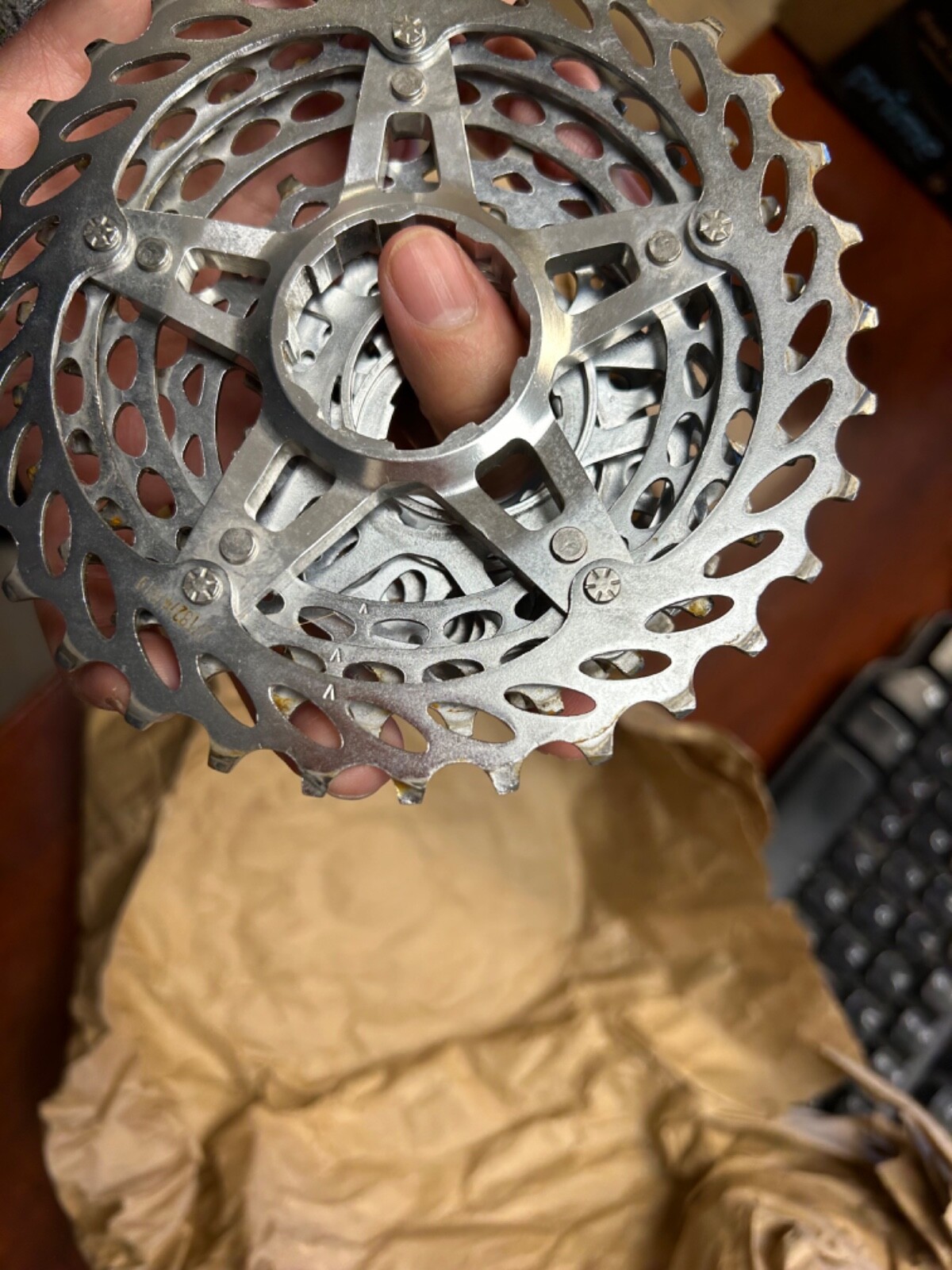 11-32T SRAM PG-1170 11 Sp Road Cassette, Needs lock ring as it’s not included