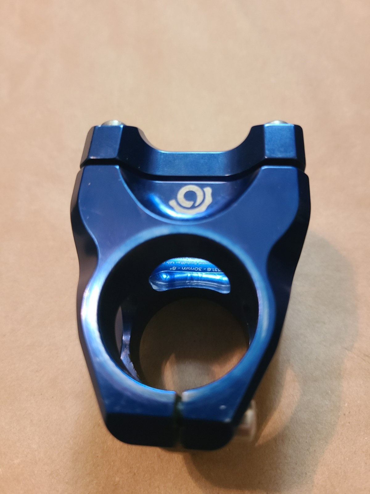 Industry Nine i9 A318 Stem 30mm 31.8mm Clamp +/-8 1 1/8″ Aluminum Blue 120gr