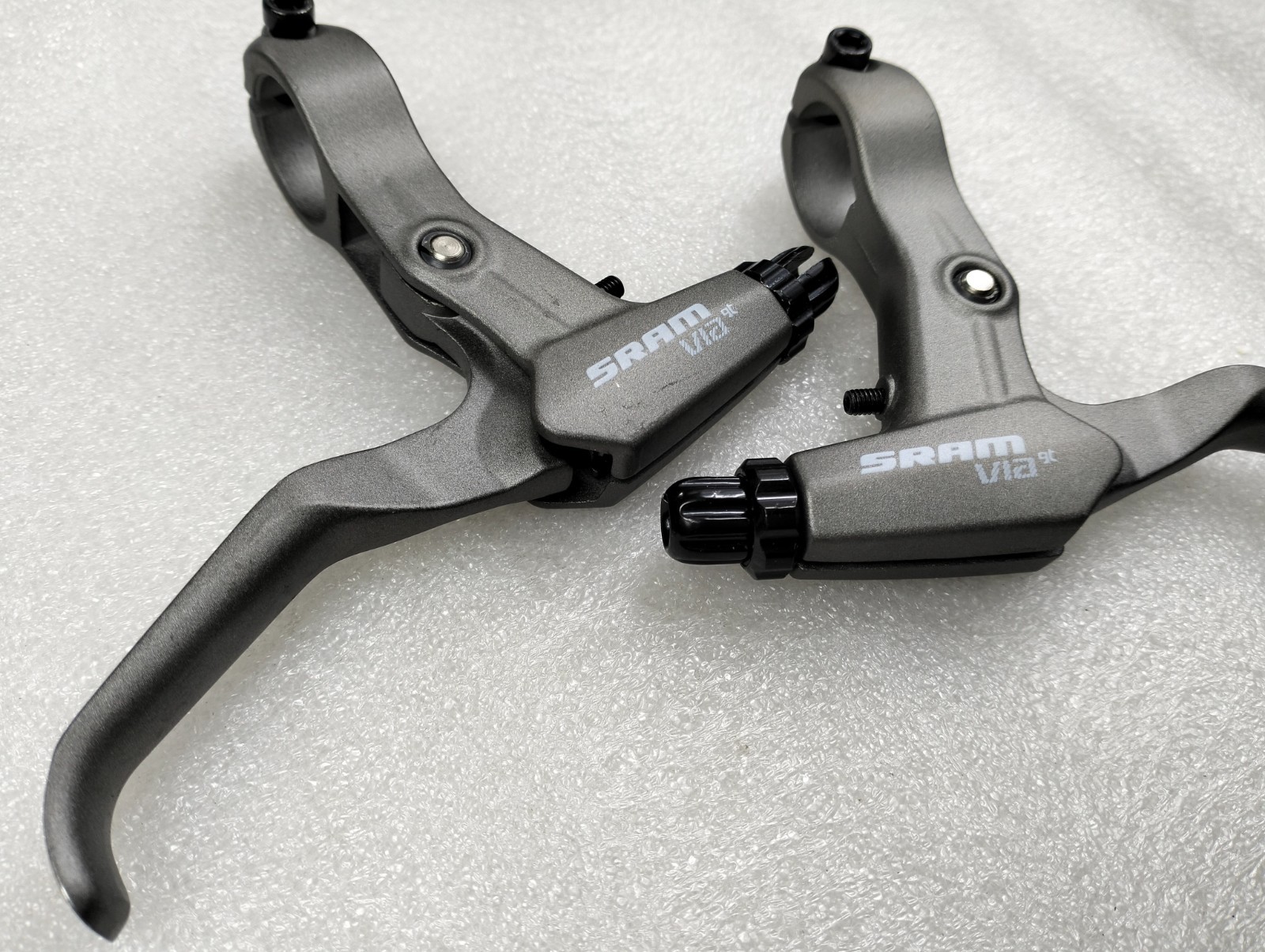 VINTAGE SRAM VIA V BRAKE LEVERS MTB CITY TOURING BIKE PAIR 22.2MM CLAMP TI COLOR