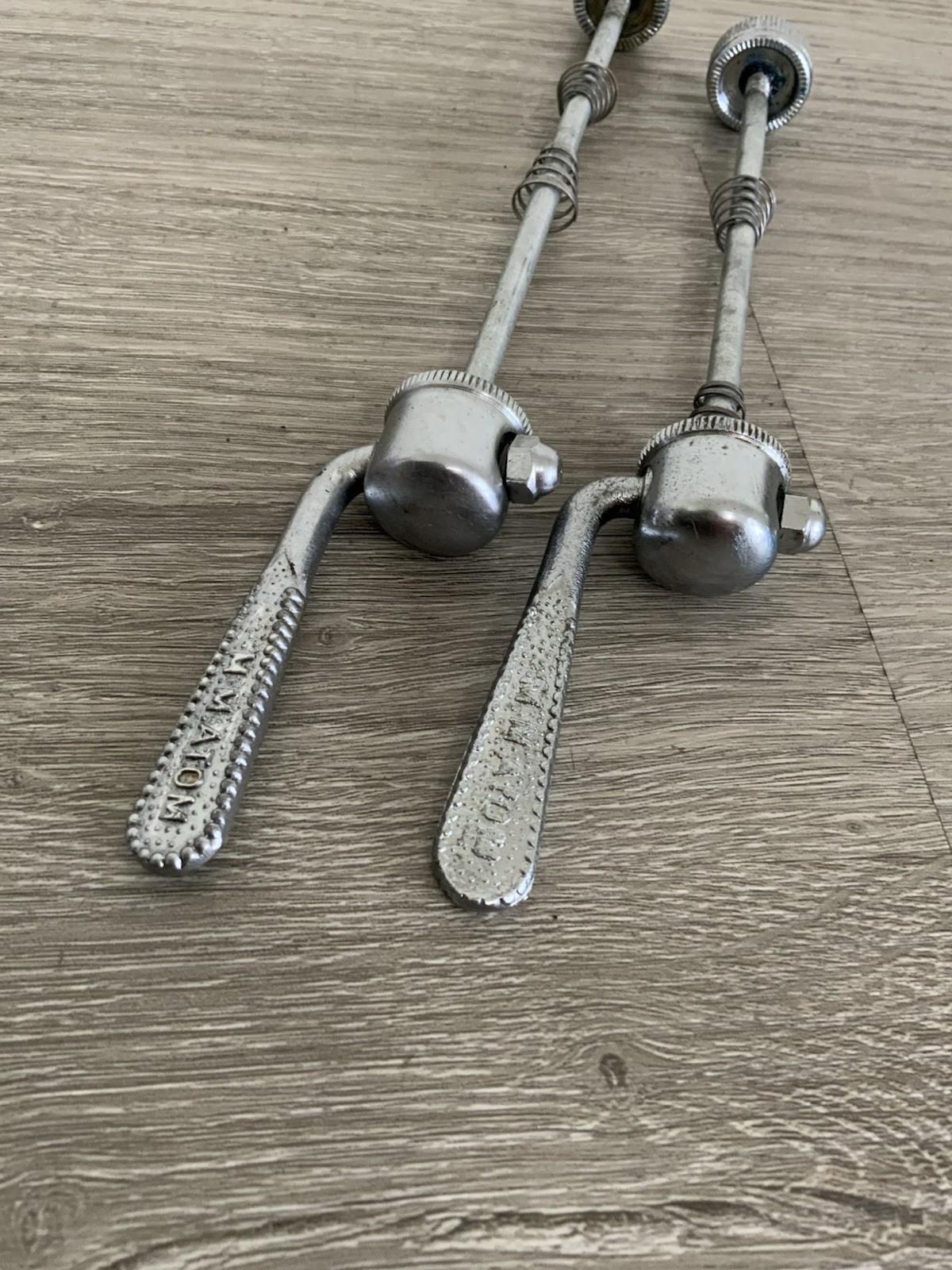 M.M. ATOM SKEWER SET 100-120/122 MM SPACING STEEL 204 GRAMS