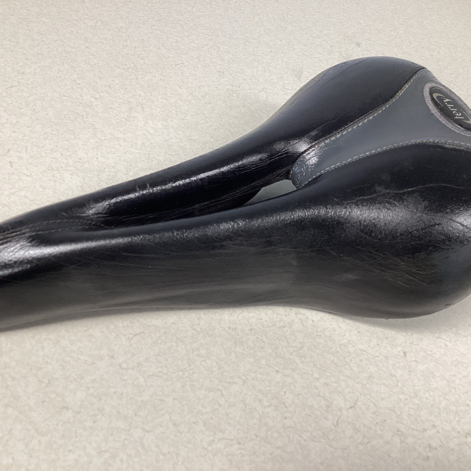 Terry Liberator Men’s Ti Saddle 146mm x 260mm Titanium Rails Handmade In Italy