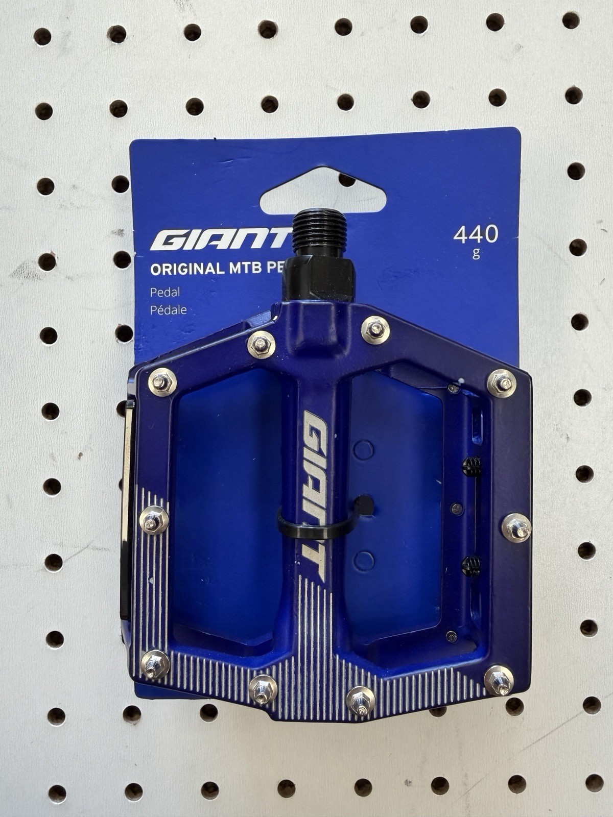 GNT Giant Original MTB Pedals 9/16 Blue Mountain Bike Flat Platform
