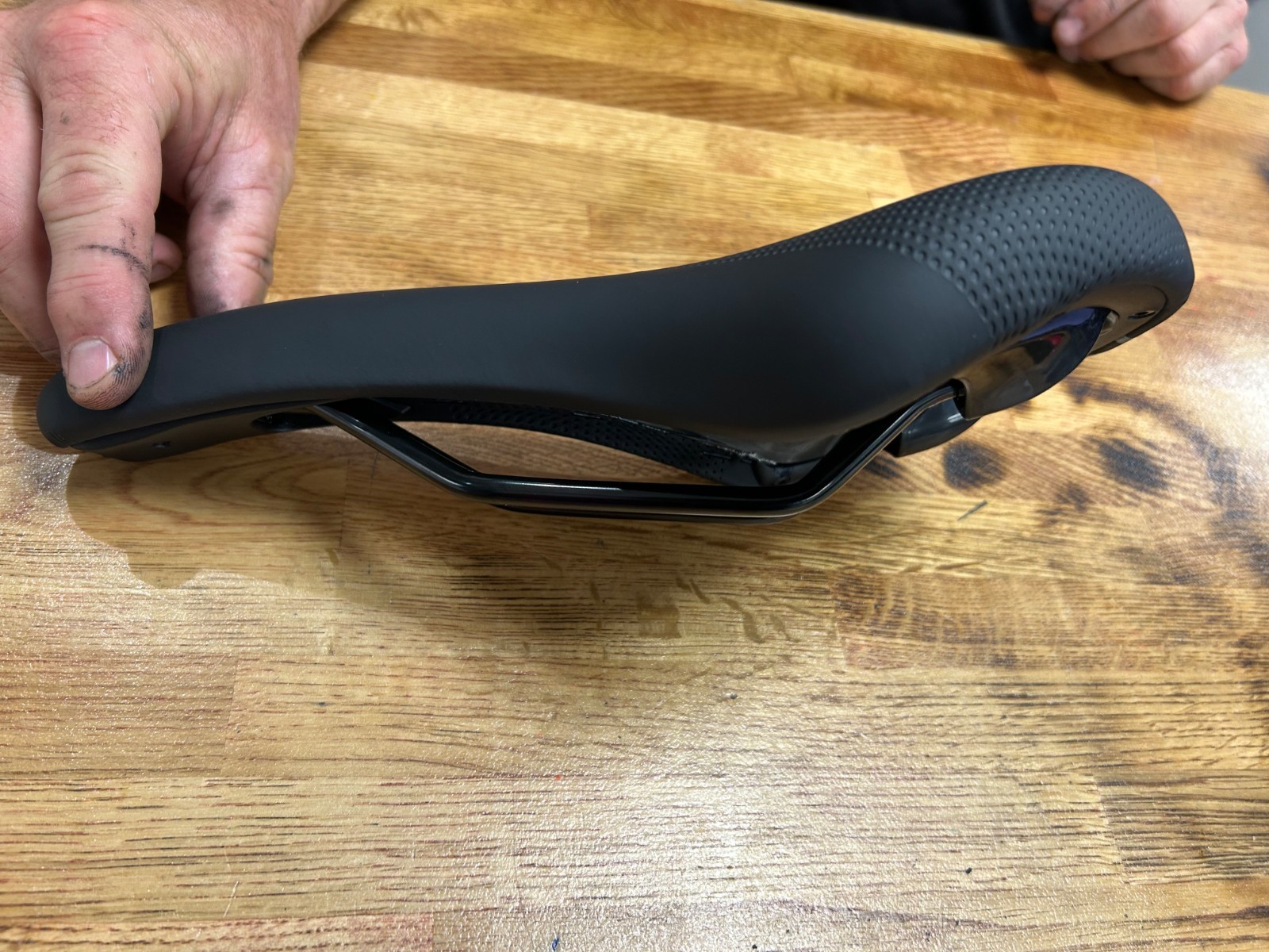 Bicycle Saddle, Bike Seat Black Synthetic Steel Comfortable, unisex