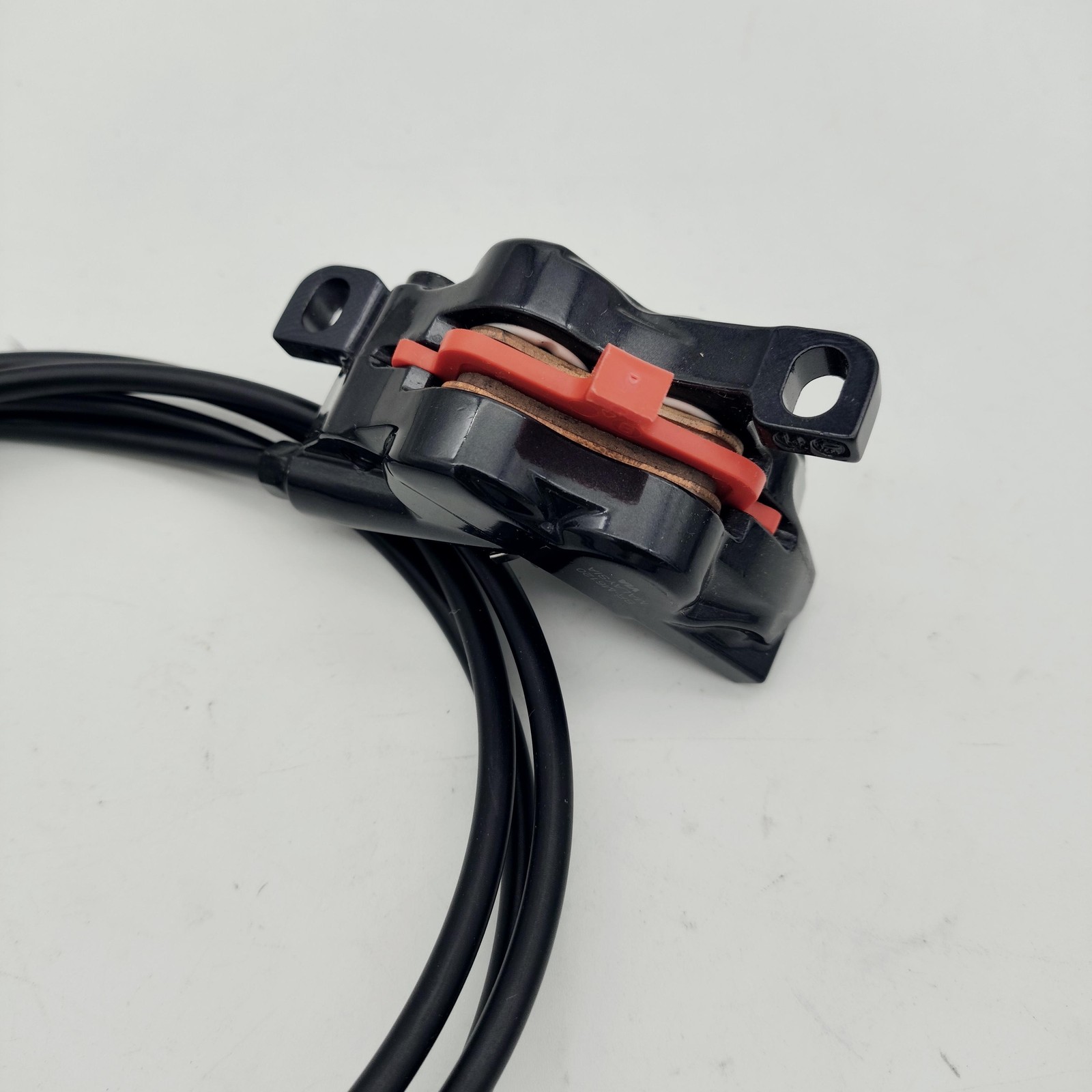 Shimano Deore BL-BR-M6100 Lever/BR-M6120 4-PISTON Disc Brake Caliper Right Hand