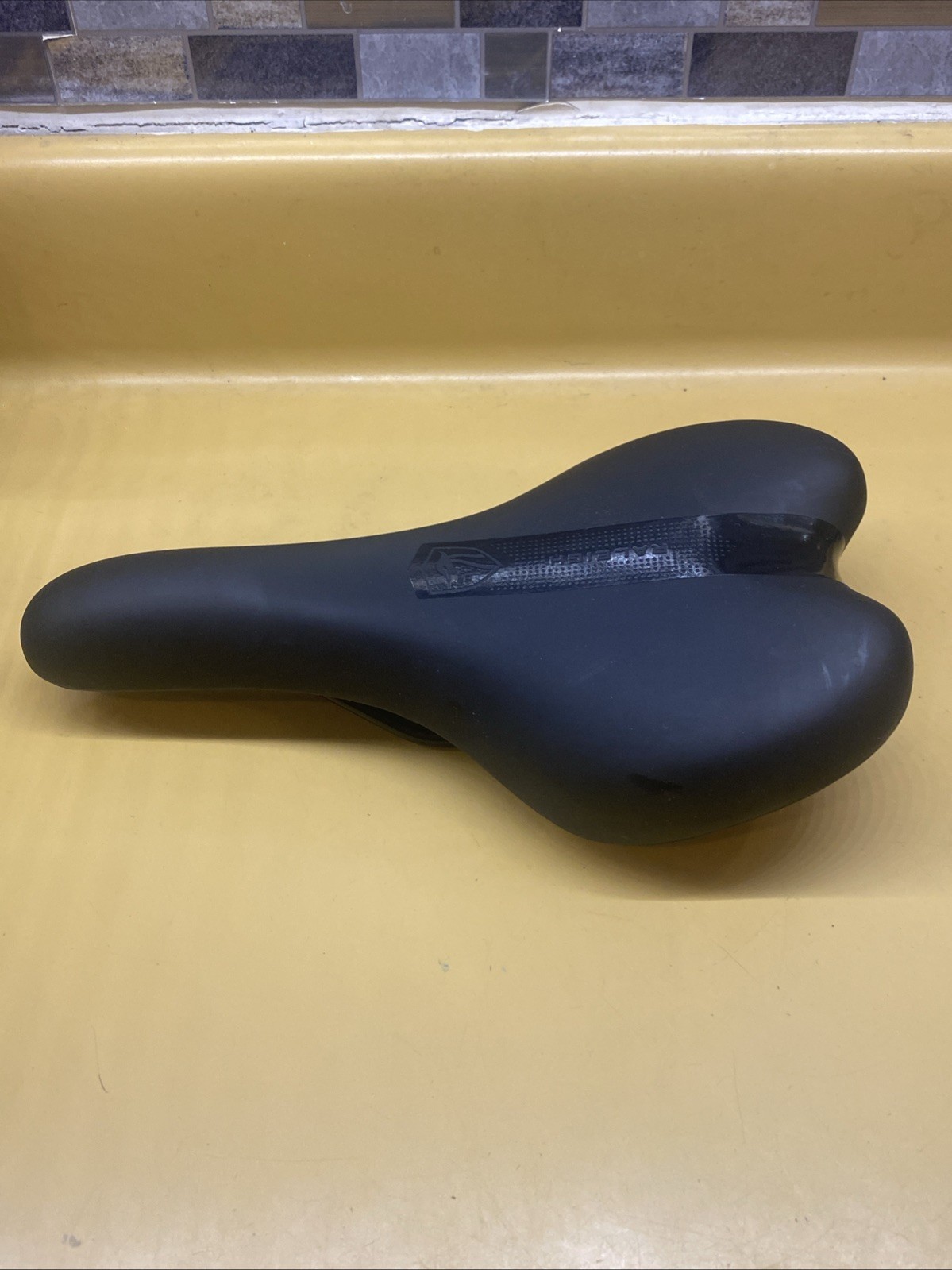 Black Raleigh 270mm X 150mm Steel Saddle