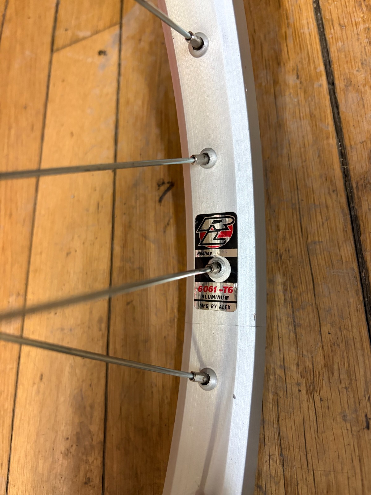 Vintage Redline 24″ Rear Wheel 110m Flip Flop Hub M30x1 & 1.37x24tpi