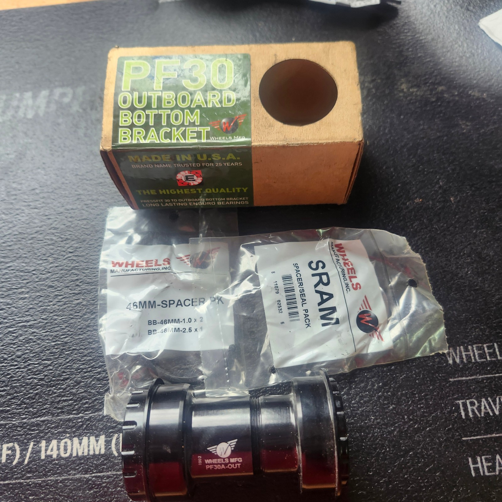 WHEELS MFG. PF 30 A BOTTOM BRACKET MADE IN USA