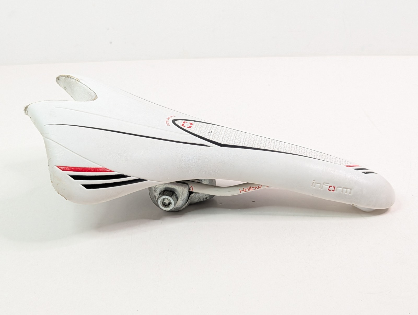 Bontrager Inform RL Stainless Steel Rails White/Red 146mm Cosmetic Issues Vtg