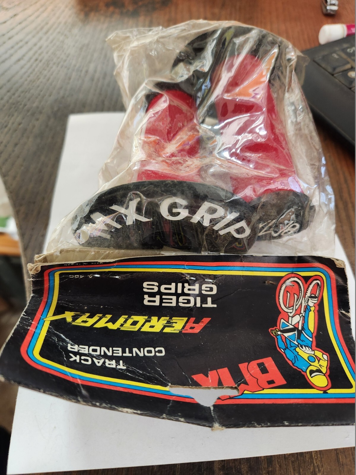 NOS Aeromax Tiger MX BMX Red / Black Oval Flange Old School Foam BMX Grips