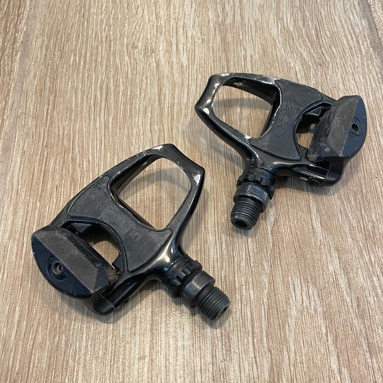 Shimano PD-R540 Clipless Road Bike Pedals SPD SL 3 Bolt Black