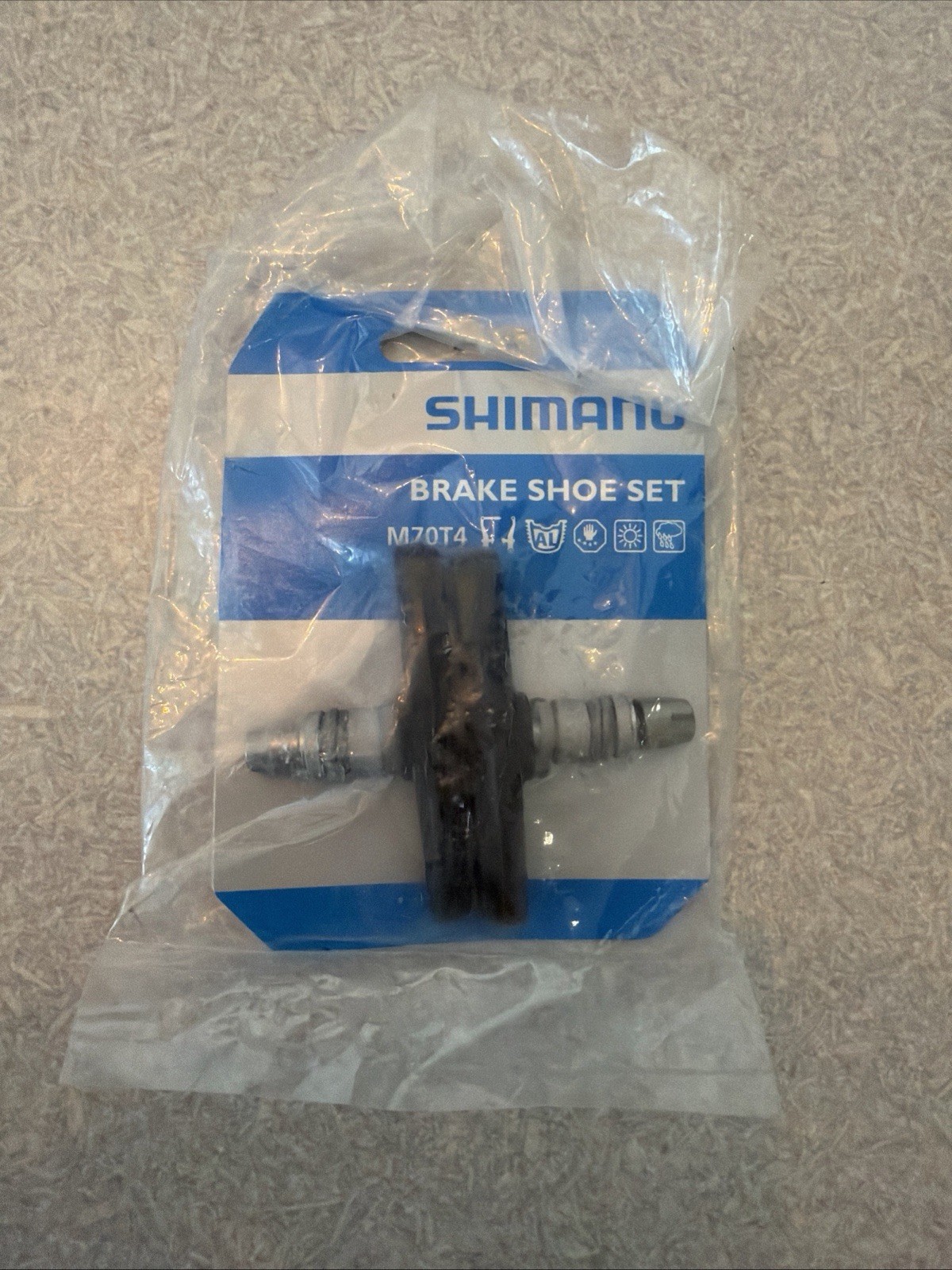Shimano Unisex Adult Brake Pads, One Size New Bike Wheel Brakes M70T4 TWO SETS