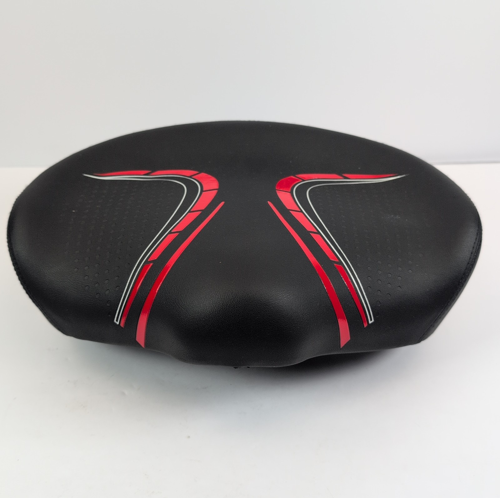 BLUEWIND Noseless Oversized Bike Seat Wide Bicycle Saddle Comfort With Backrest