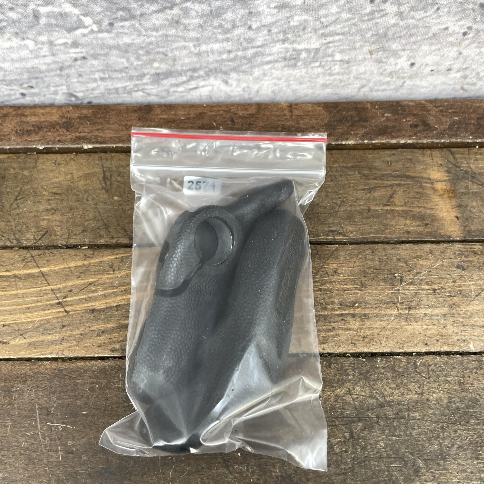 Giant Contact Ergo Bar Ends Black Plastic Ergonomic 4.5in Pair MTB Flat Bar Bike