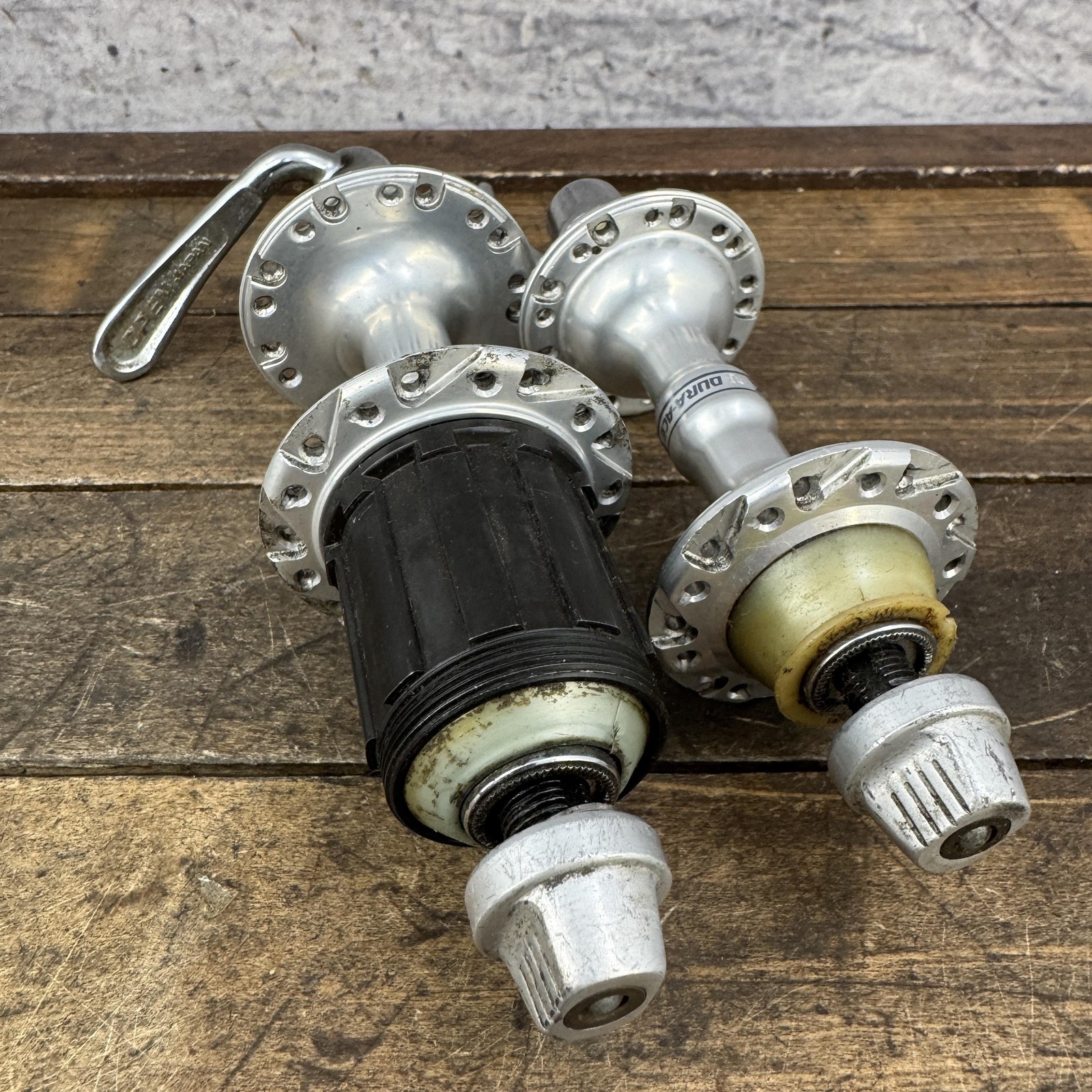 Vintage Shimano Dura-Ace AX Hub Set 7300 Aero 1980s Road Bike Front Rear OX
