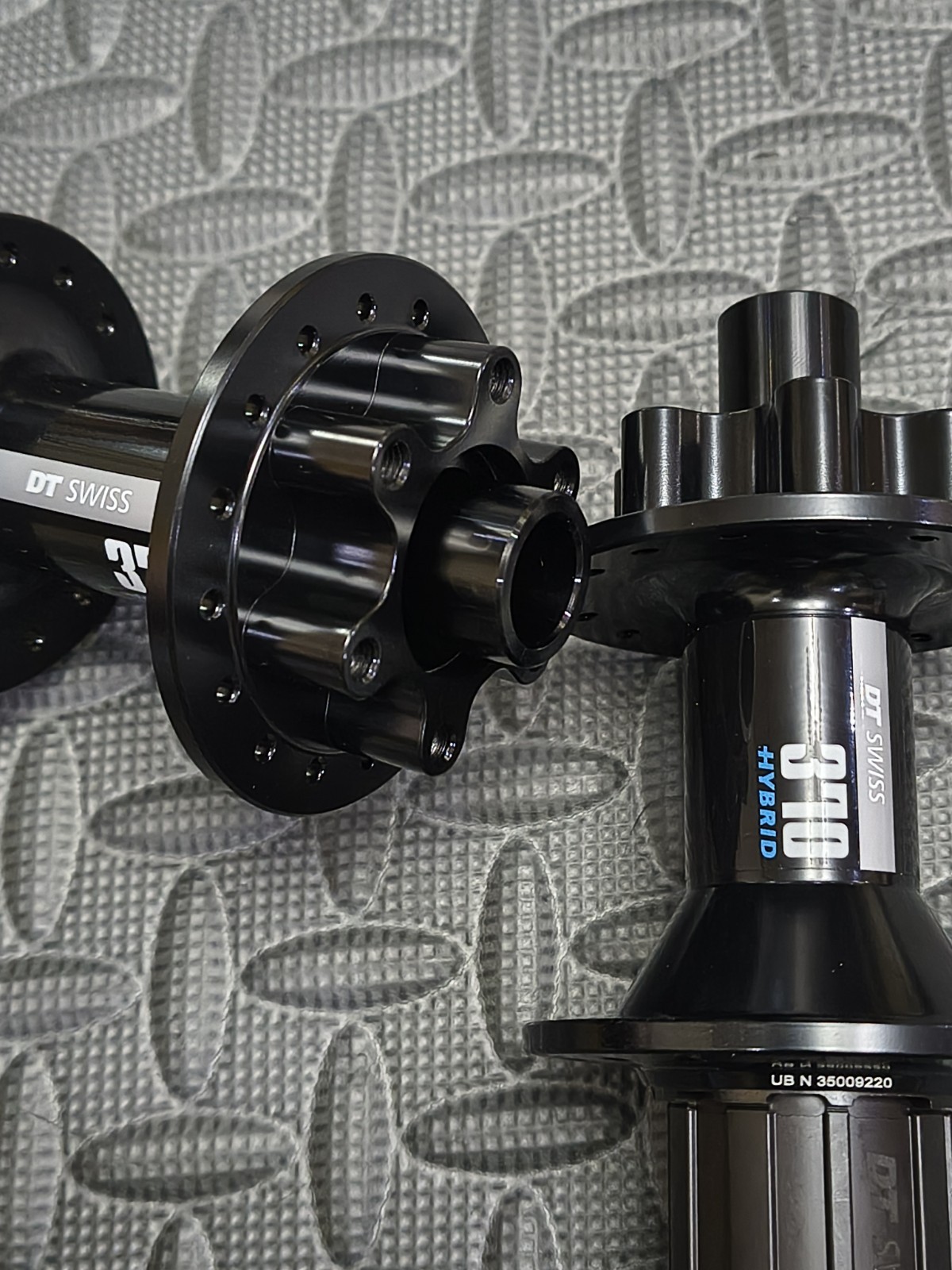 DT Swiss 370 Hybrid Hubs 15×110 12×148 32H Boost HG Freehub 6-Bolt 3Pawl F/R Set