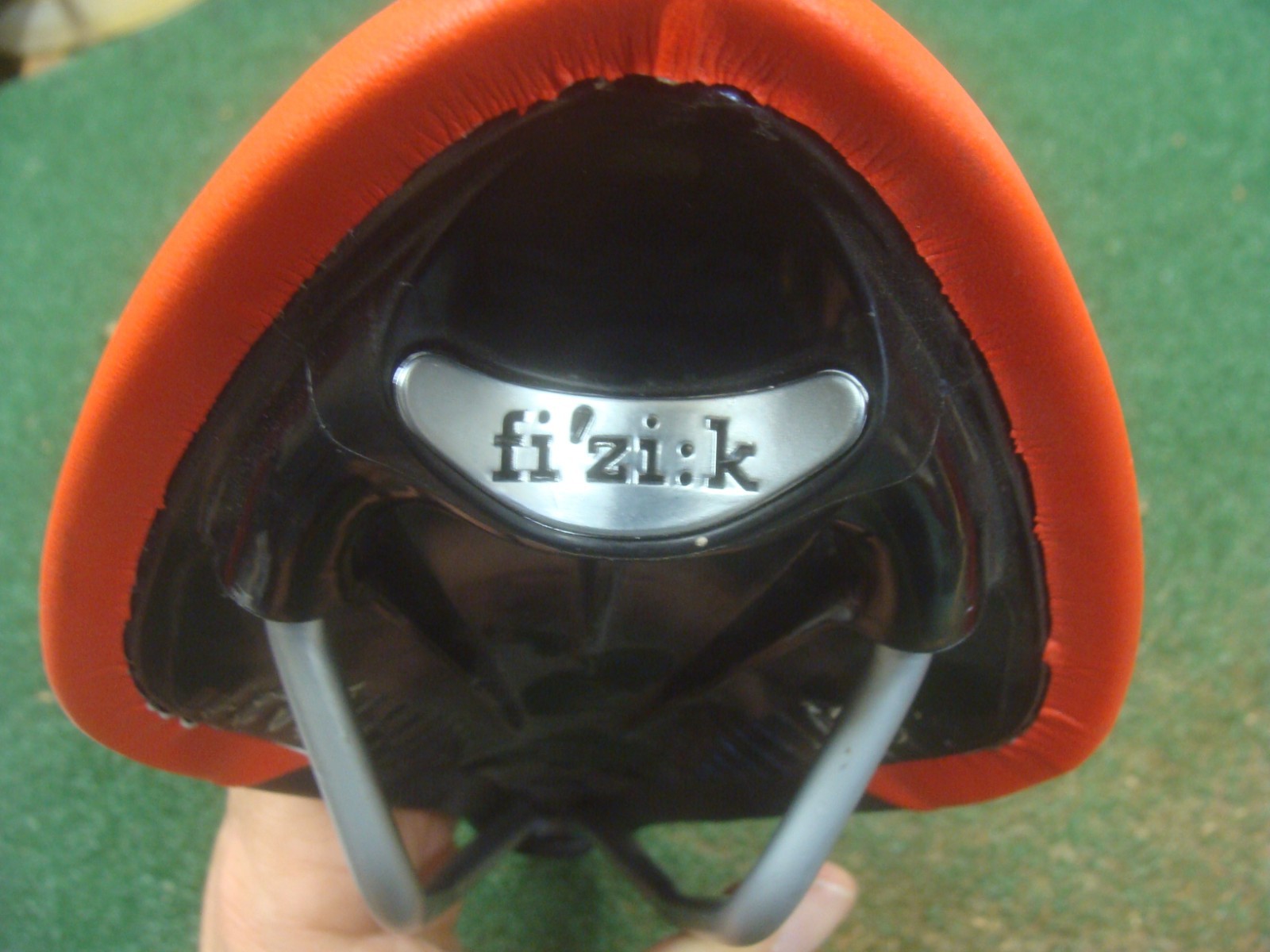 Fizik Arione Tri 2 Bike Saddle Seat red & black Italian – EXCELLENT