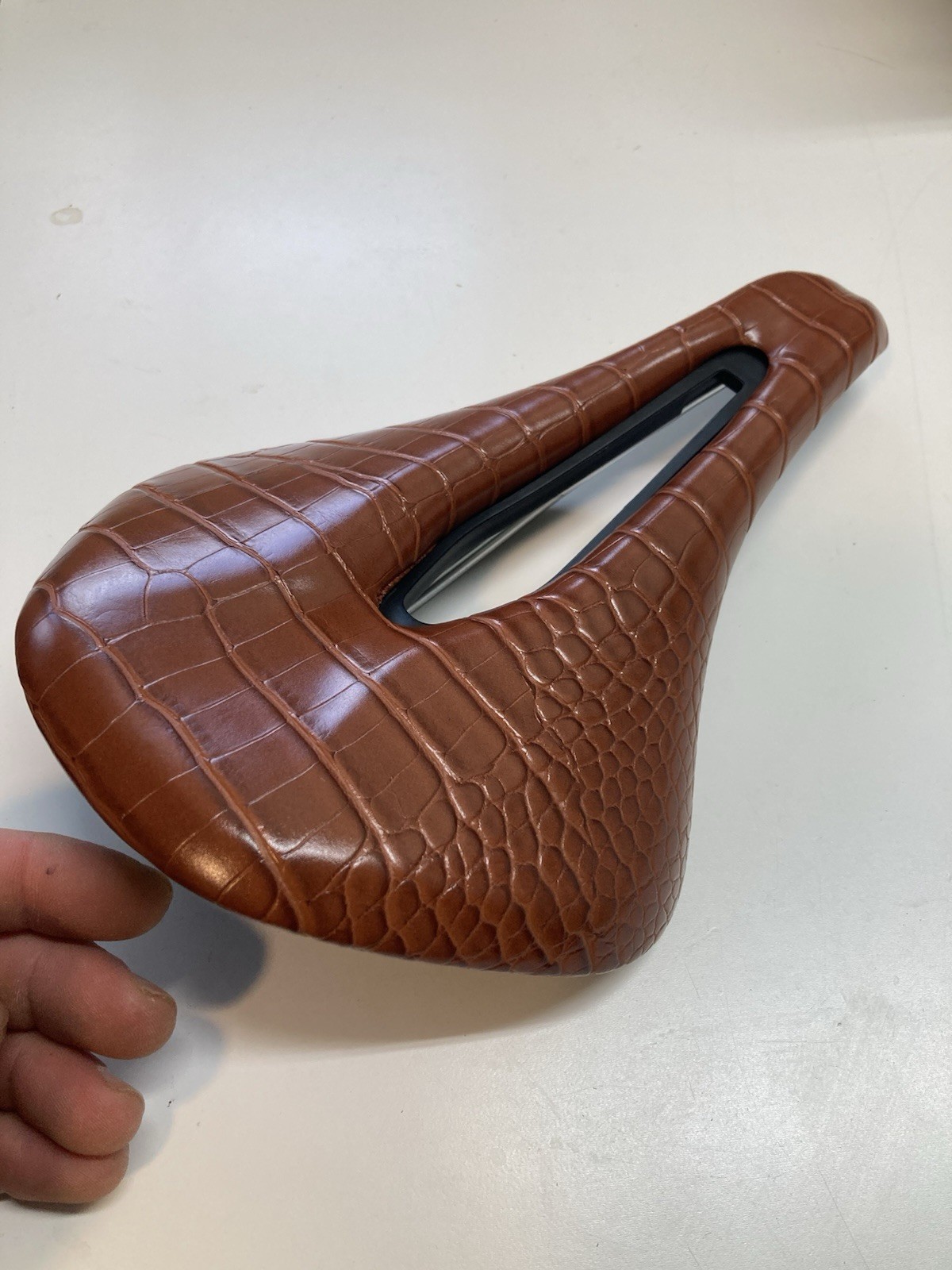 Brown leather saddle 160mm x 250mm road gravel mountain bike seat short power