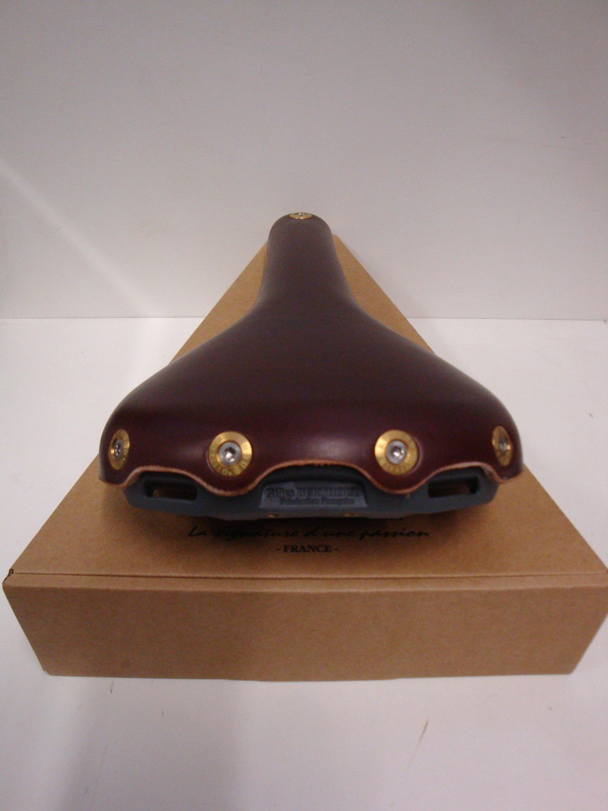 NEW GILLES BERTHOUD SADDLE SEAT ARAVIS BROWN MADE IN FRANCE IDEALE BROOKS