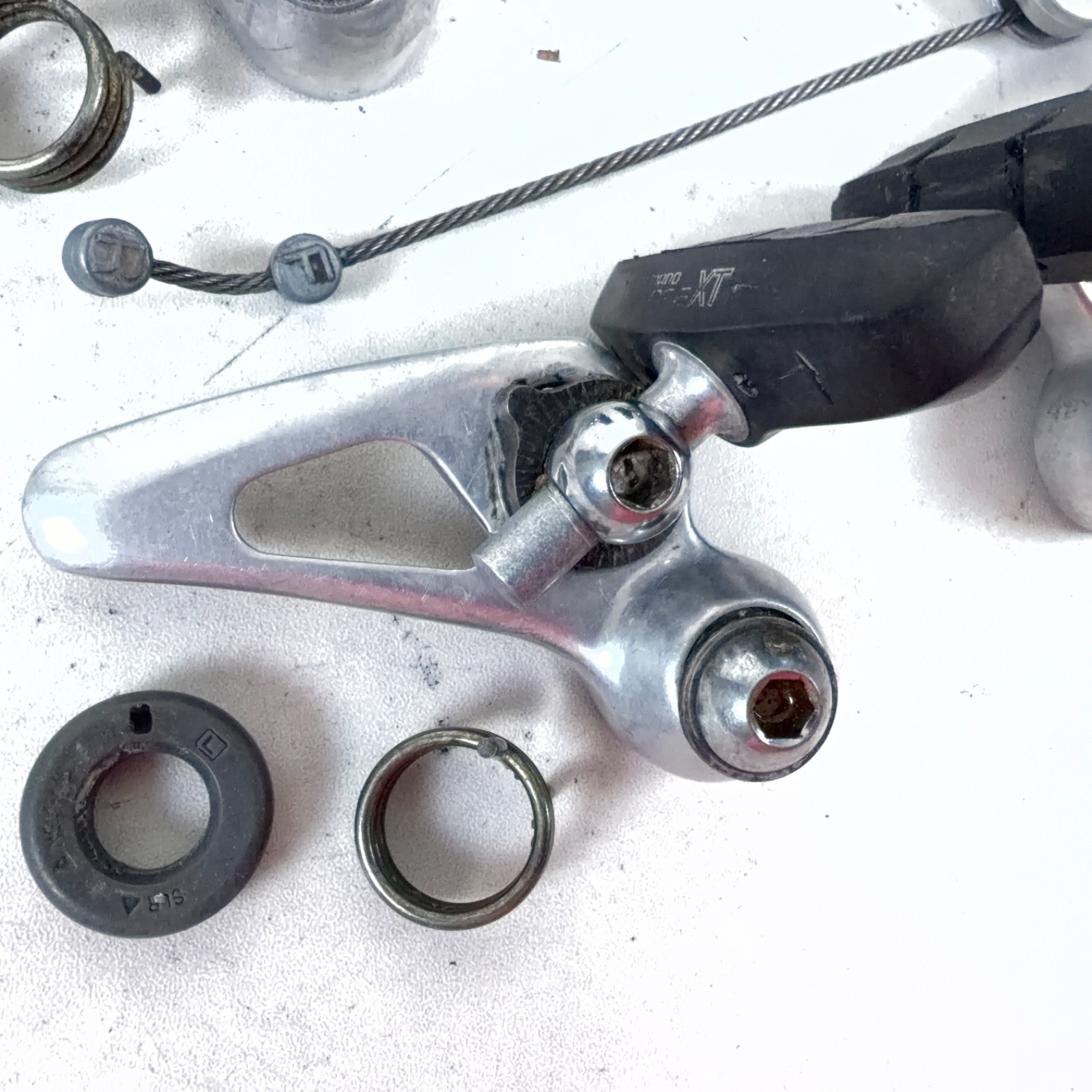 Shimano Vintage Deore XT BR-M732 Cantilever Brake Set F/R in Silver