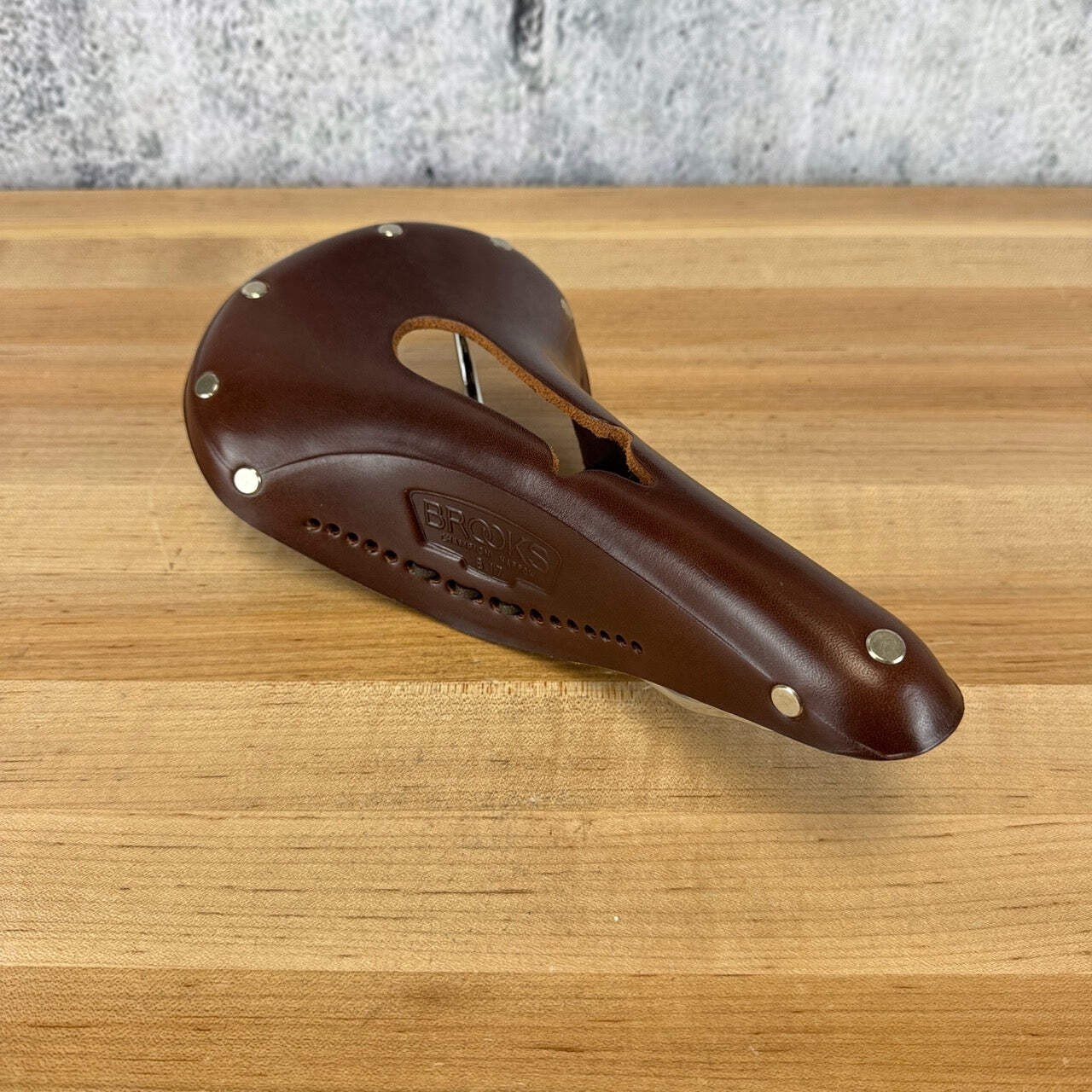 New! Brooks B17 Carved Honey Leather 7x7mm 150mm Saddle 521g MSRP $175