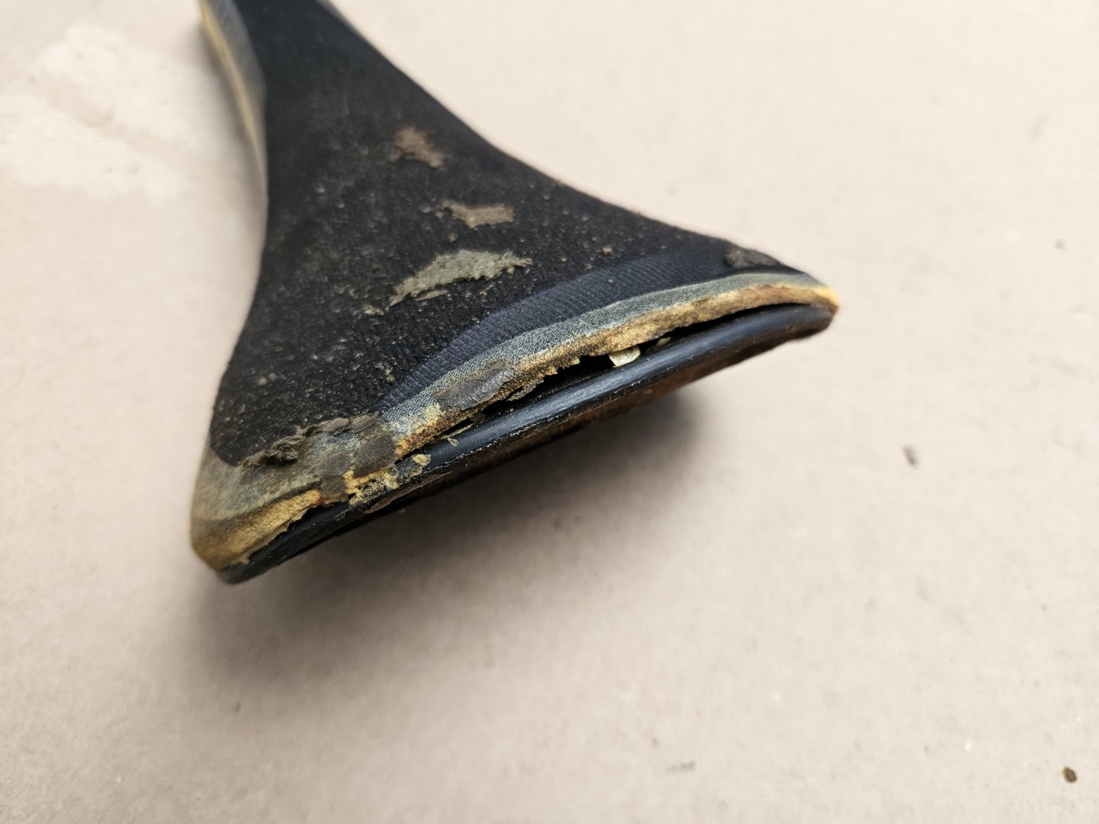 Unknown Vintage 90s Road Bike Saddle Made In Italy