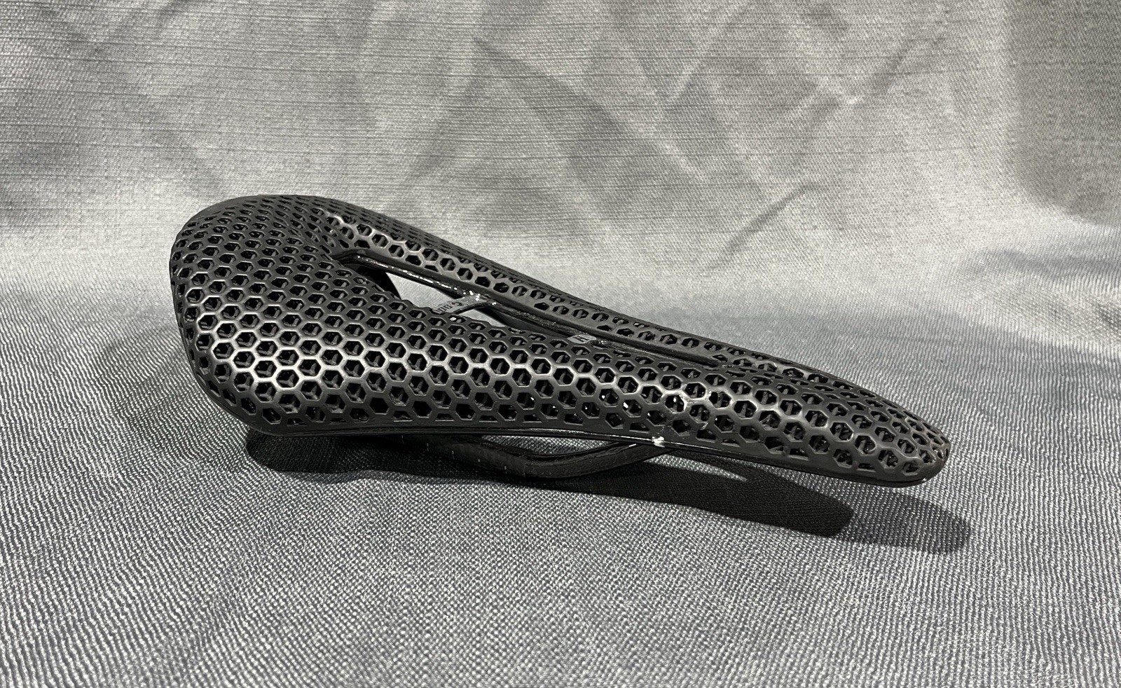 ODI Saddle MTB 147mm 7 x 9mm Carbon Fiber Rails & Shell 3D Printed 187g Black