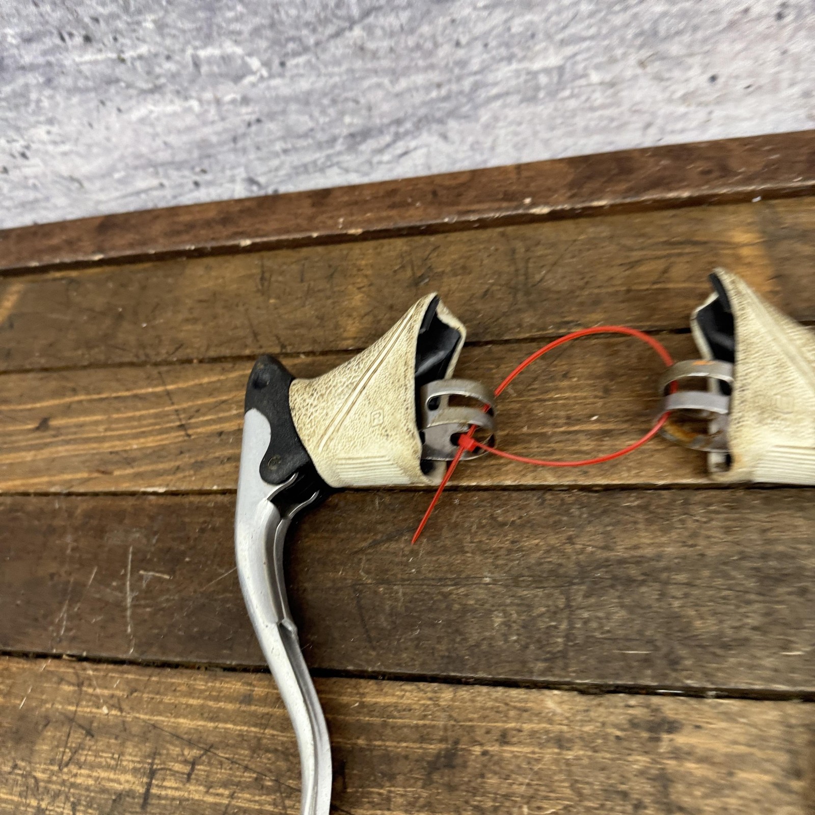 Vintage Dia-Compe Road Bike Brake Levers Pair White Hoods Drop Bar Alloy 23.8mm