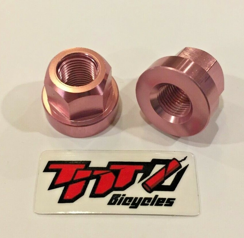 TNT BICYCLES – ALUMINUM AXLE NUTS – 3/8″ x 26tpi – SOLD AS PAIR (2pcs)