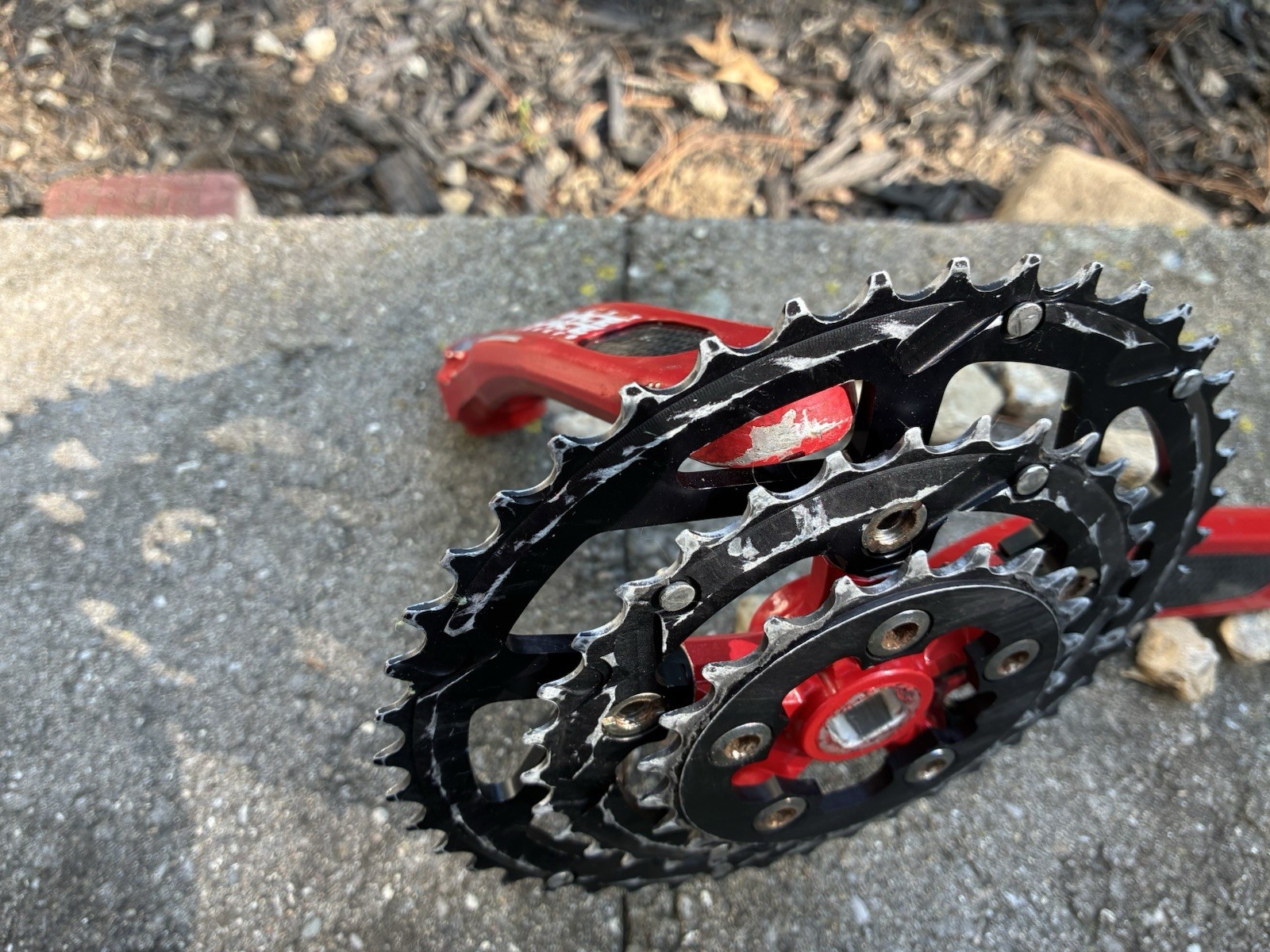RaceFace Forged Next Carbon Crankset 175mm, 44/32/22 Red Race Face Square Taper