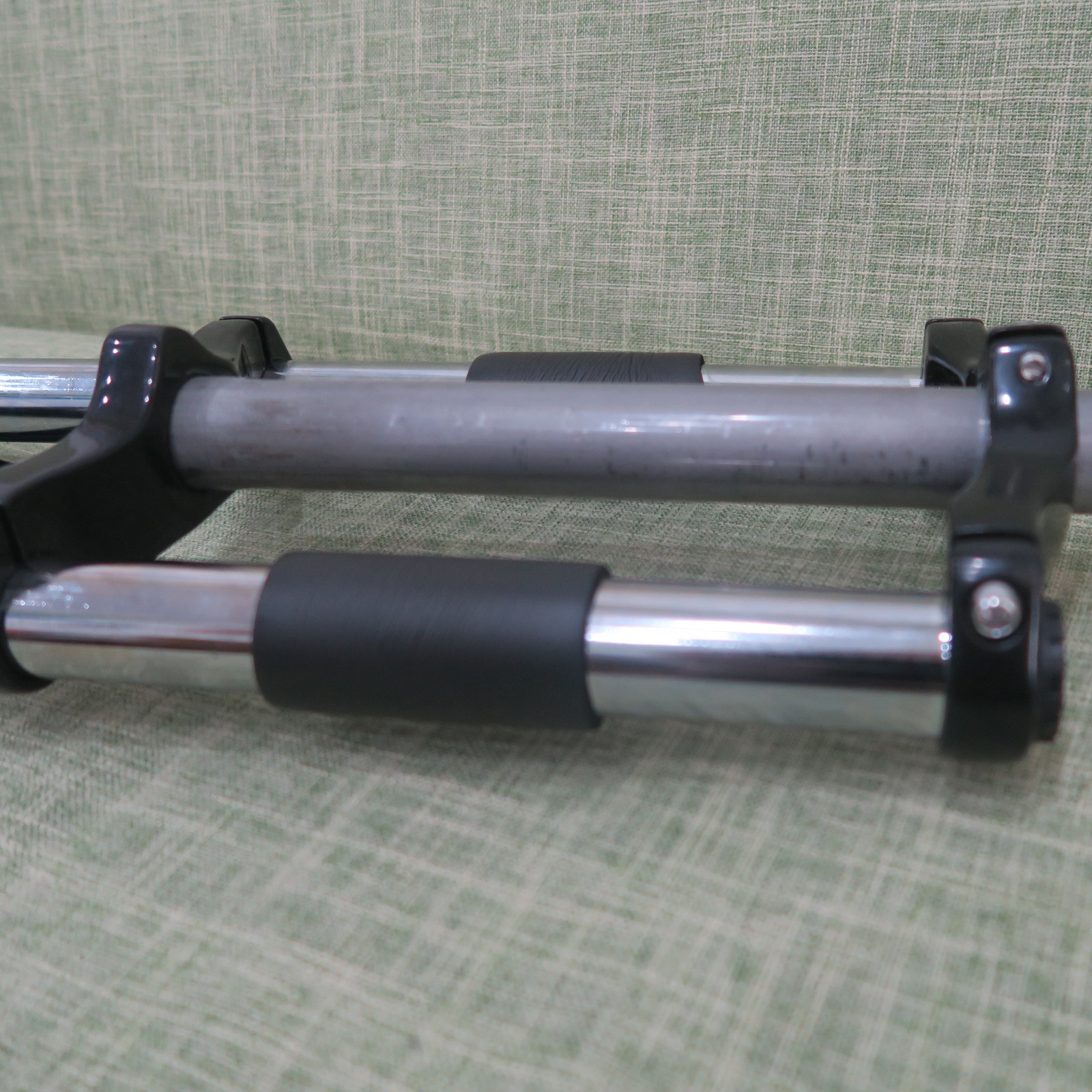 29″ Bicycle Suspension Fork 28.6mm Threadless Triple Tree Double Shoulder Disc