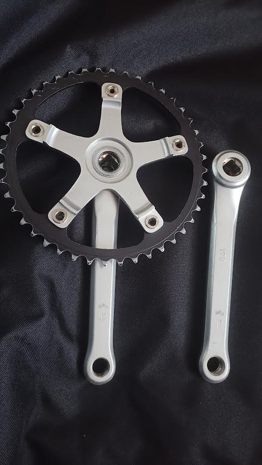 Tourney crankset 170 with FSA bolts & 44t 130mm chainring old school bmx