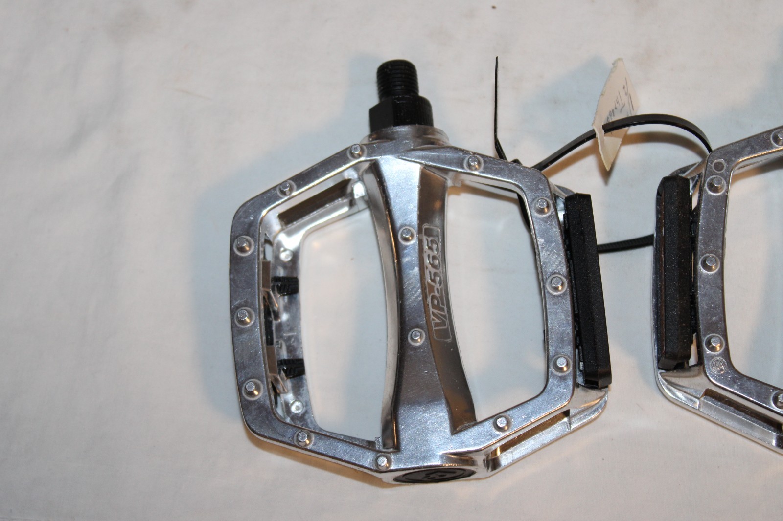 Alta VP-565 Bicycle Alloy Pedals Chrome 1/2″ Thread