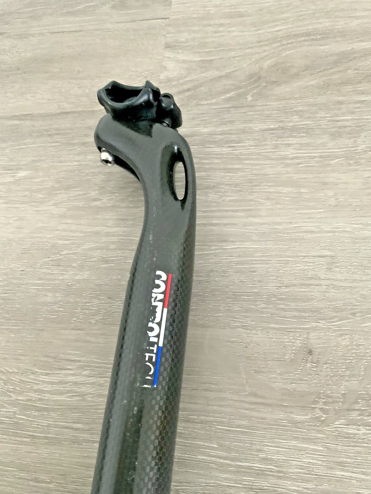 CONTROL TECH CARBON SEAT POST AERO 31.6 MM x 350 MM TOTAL LENGTH 214 GRAMS