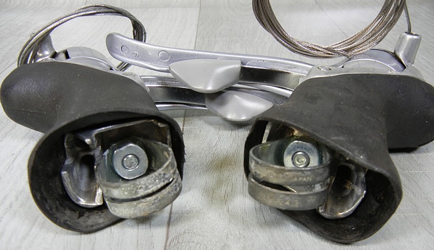 Vintage Shimano RSX ST-A410 Dual Control L&R Shifter Set