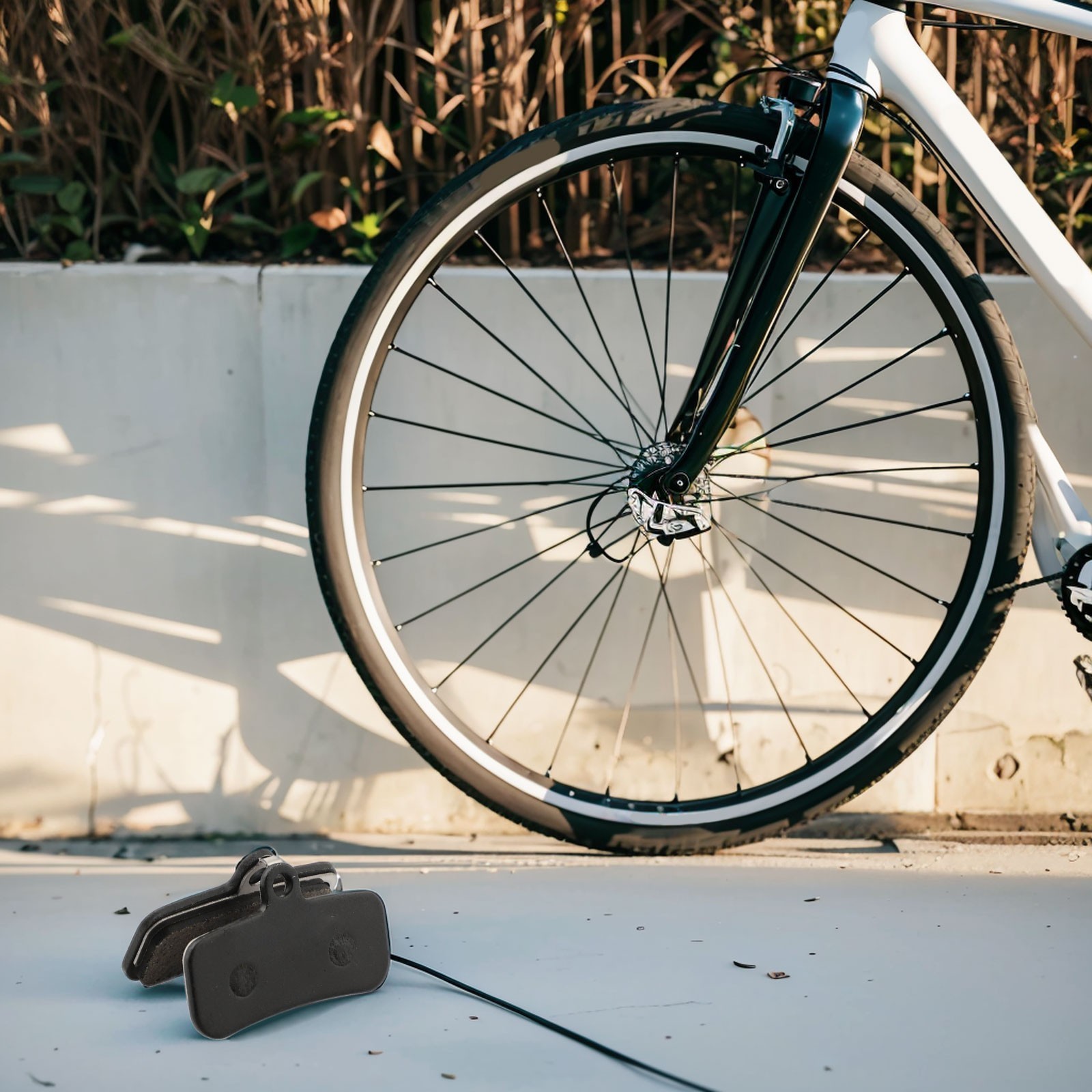 FourPiston Brake Pads for Enhanced Braking Easy Installation Long Service Life