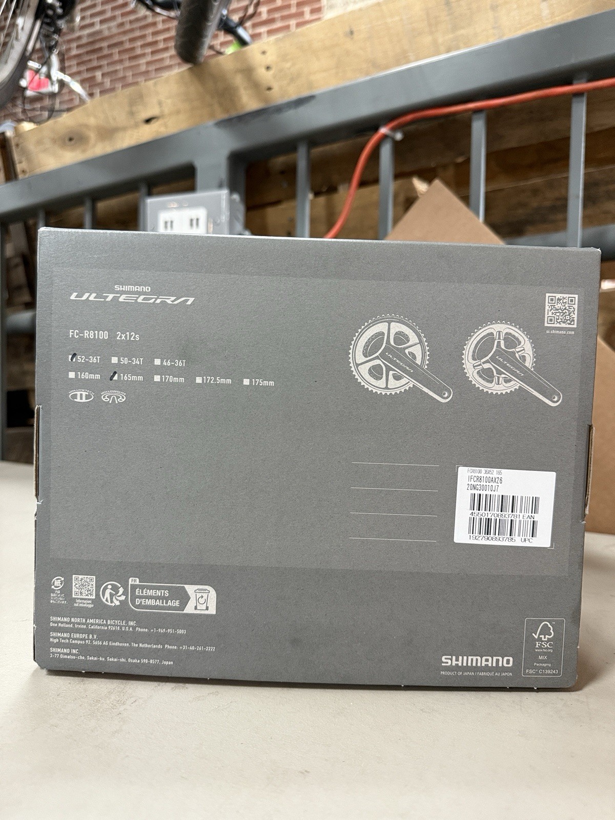 Shimano Ultegra FC-R8100 Crankset – 165mm 12-spd 52/36t – NEW – COSMETIC DEFECT