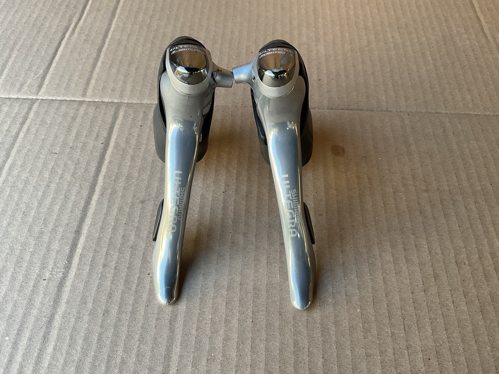 Shimano Ultegra 6500 ST-6500 Shifters Set Right And Left Nice 9 Sp Nice