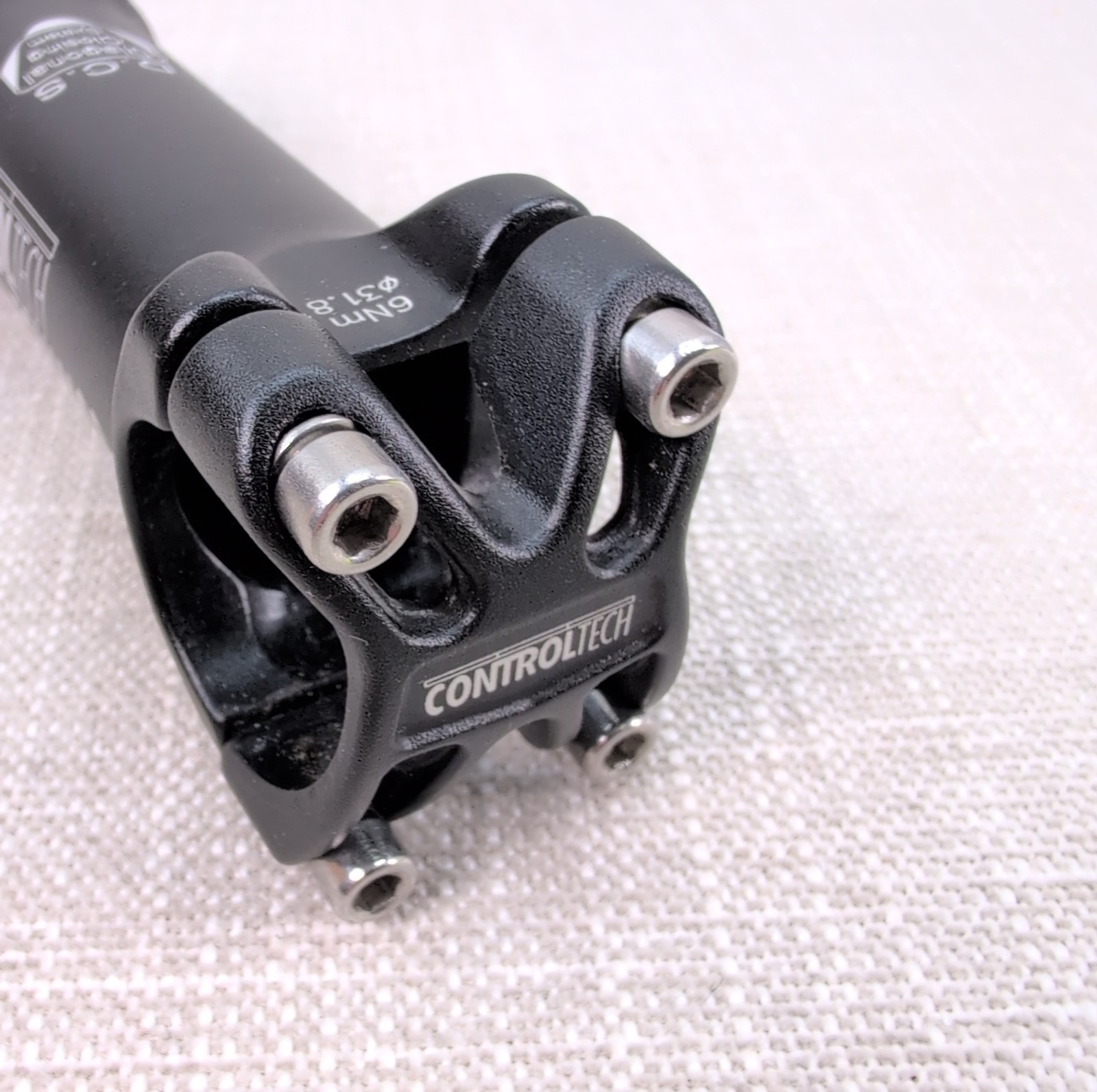 Control Tech Estro Stem 110 mm 5 Degrees Reversible + or – 1-1/8 – 31.8