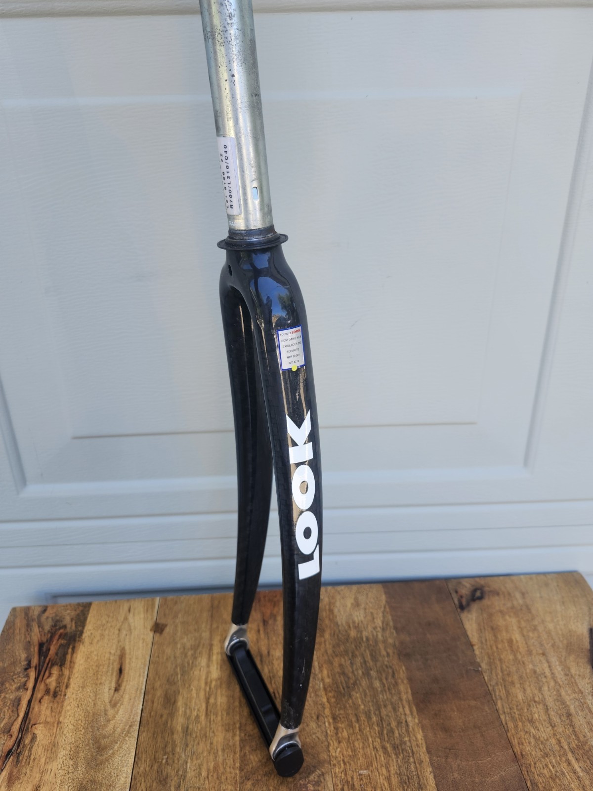 LOOK Carbon Fiber 1 Inch Threaded 700c Road Bike Fork. Vintage