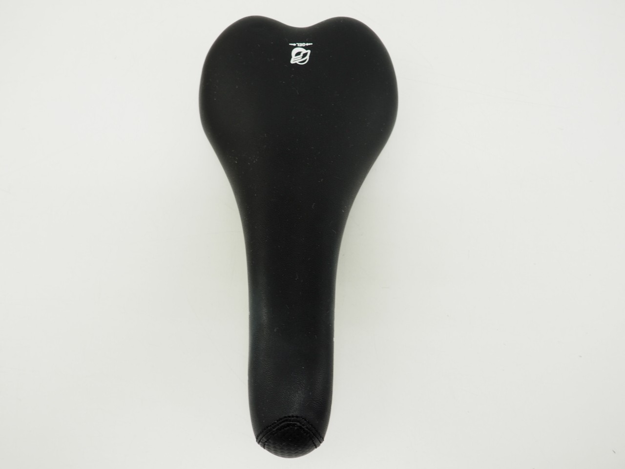 Forte Velo Tri-Carbon Cro-Mo Gel 131mm Bicycle Saddle 270mm Long Black/ White