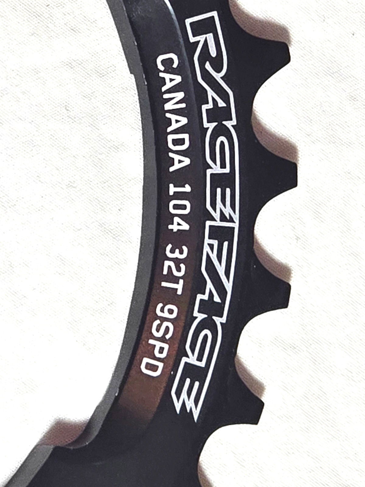 Vintage Race Face 32T Chainring MTB Bike 9 Spd 104BCD 4-Bolt Black Alloy Canada